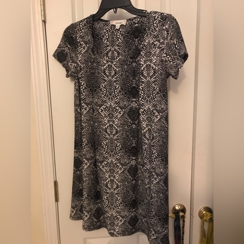 💕Pink Rose girls dress. Sz. M EUC